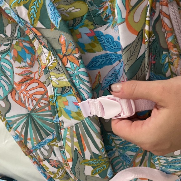 *SOLD* NWT Vera Bradley backpack - Picture 10 of 11